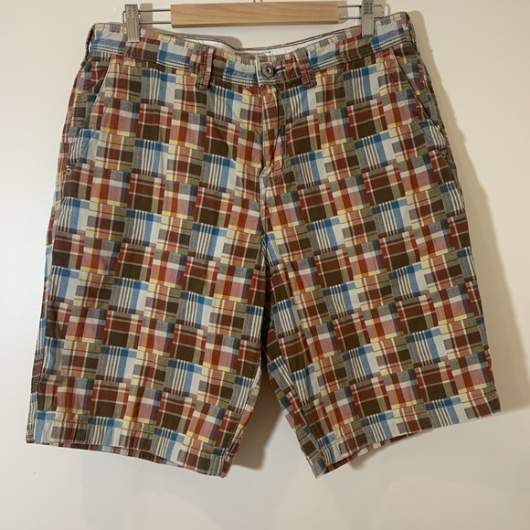 Tommy Bahama Shorts Mens 36 Madras Patchwork Bermuda Vacation Resort Cruise - Picture 1 of 12